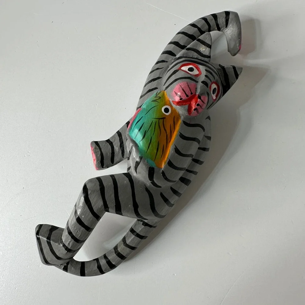 Vtg Hand Painted Grey Tabby Cat Pot Hugger Hanger Folk Art Wood Figurine Whimsy